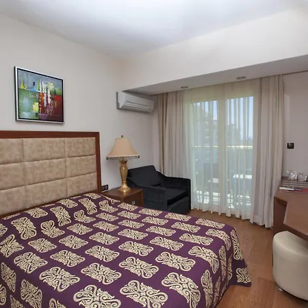 Aqua & Elegance Thalasso Hotel 5*