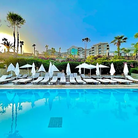 Aqua & Elegance Thalasso Hotell 5*