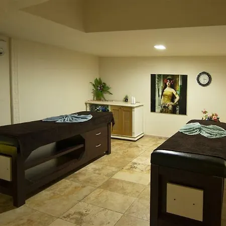 Aqua & Elegance Thalasso Hotell 5*